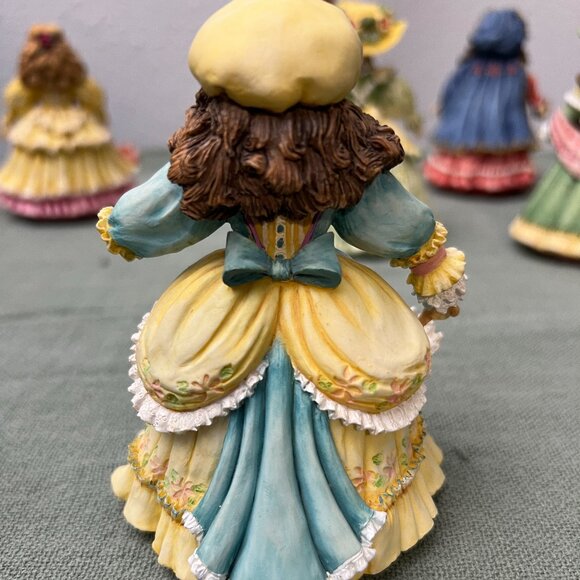 Lot of Eight "The Dolls of Willow Hall" Victorian Miniatures with some RAREs! - Picture 6 of 16